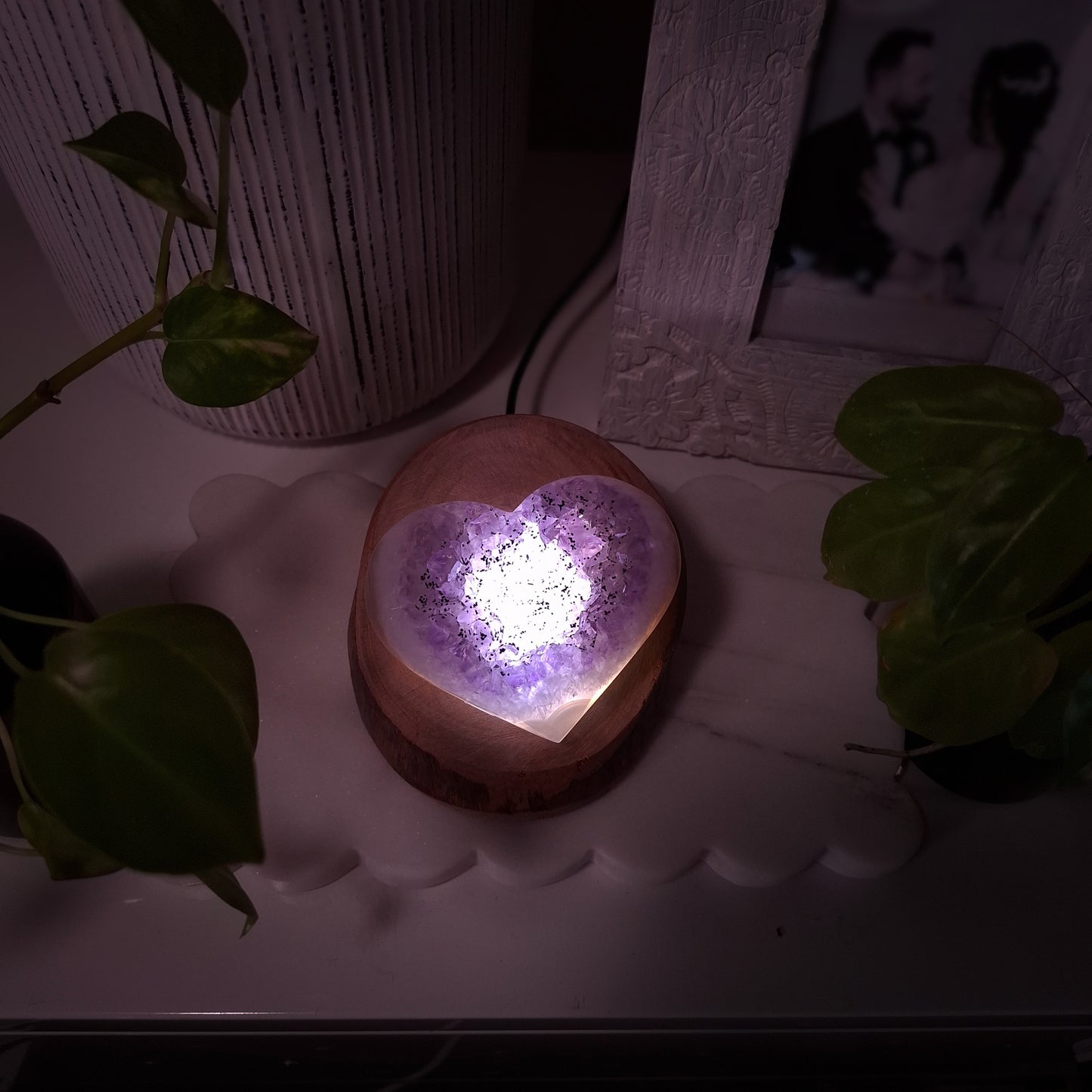 The Cyclone Fina Amethyst Heart Accent Lamp