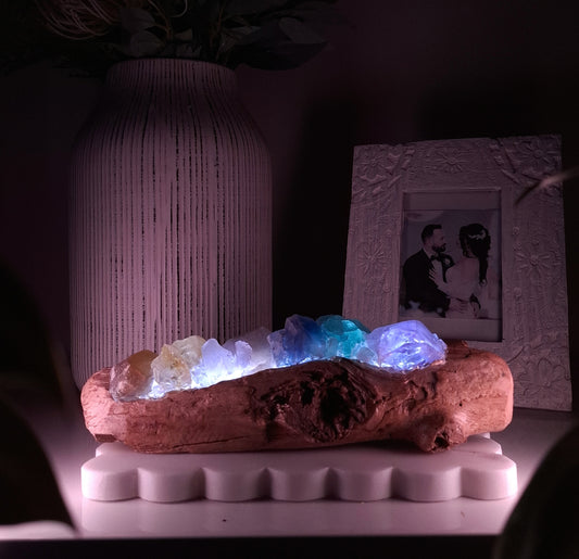 The Mindil Driftwood Grand Rainbow Lamp