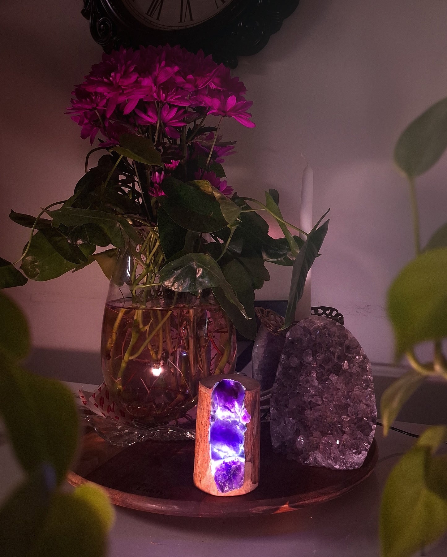 The Cyclone Fina Dark Amethyst Petit Upright Lamp
